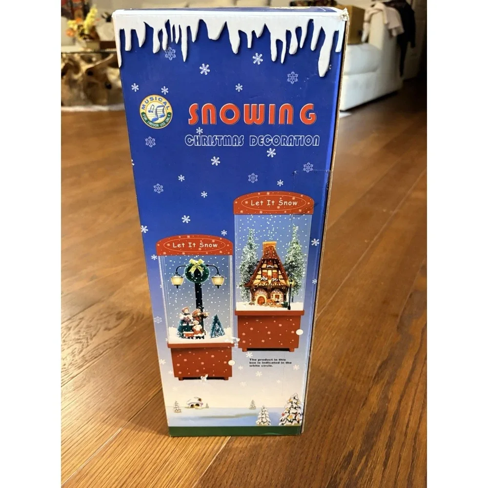 VINTAGE SNOWING MUSICAL CHRISTMAS HOLIDAY DECORATION Family Light Up Post Works
